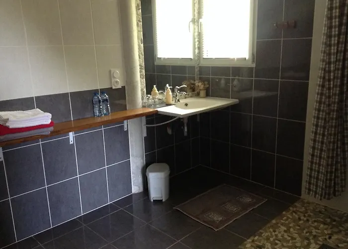 ベッド・アンド・ブレックファスト La Pierre Blanche