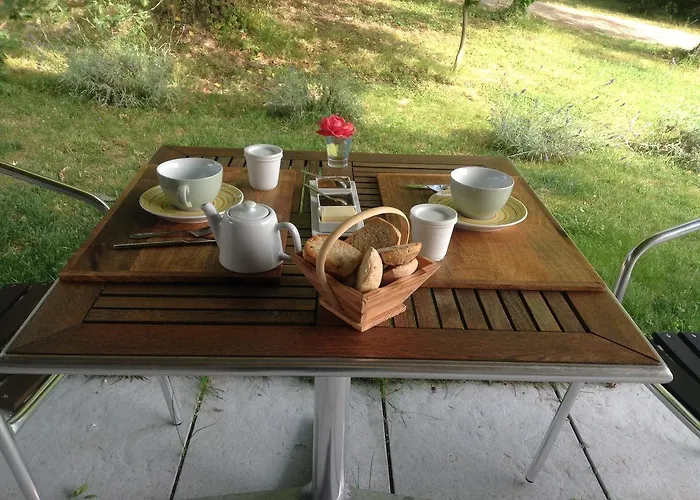 La Pierre Blanche Bed and breakfast La Sauvetat-sur-Lède